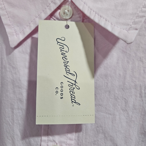 Universal Thread Pink Women's Button Down Shirt - Picture 2 of 3